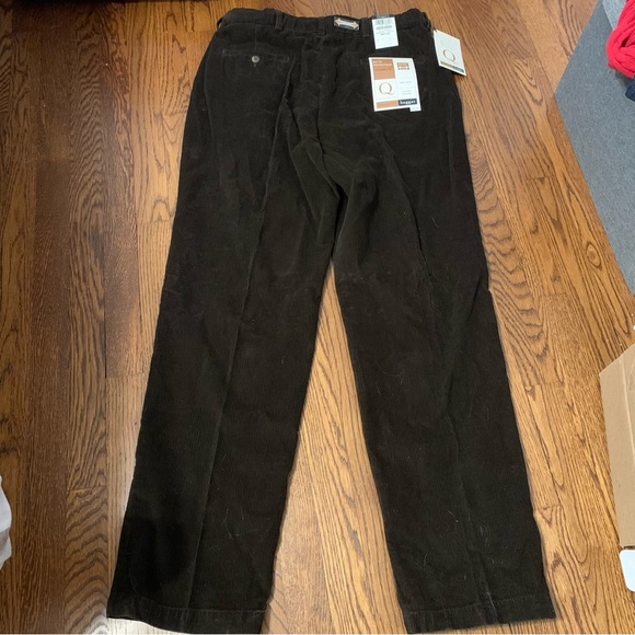 Haggar 34W x 32L chocolate brown classic fit corduroy pants - Picture 2 of 6